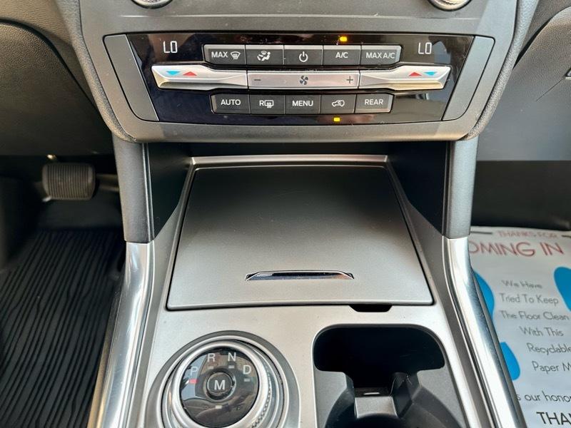 Ford Explorer XLT 4WD 2020
