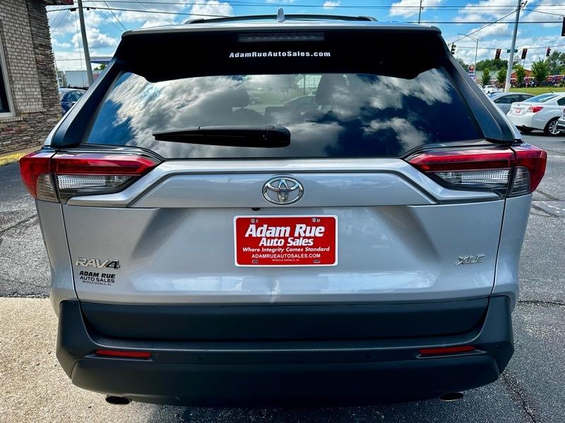 2019 Toyota RAV4 XLE Premium - Photo 6