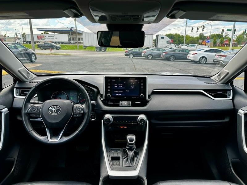 2019 Toyota RAV4 XLE Premium - Photo 13