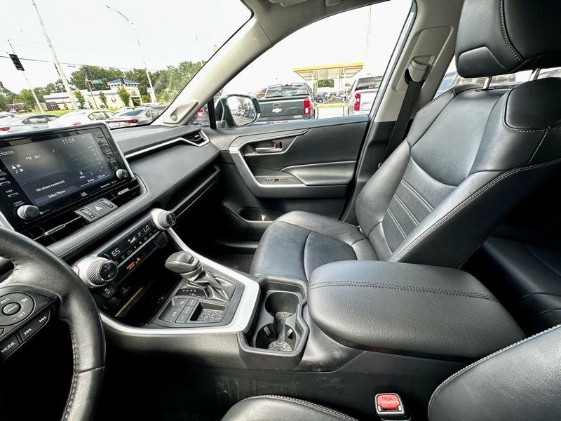 2019 Toyota RAV4 XLE Premium - Photo 24