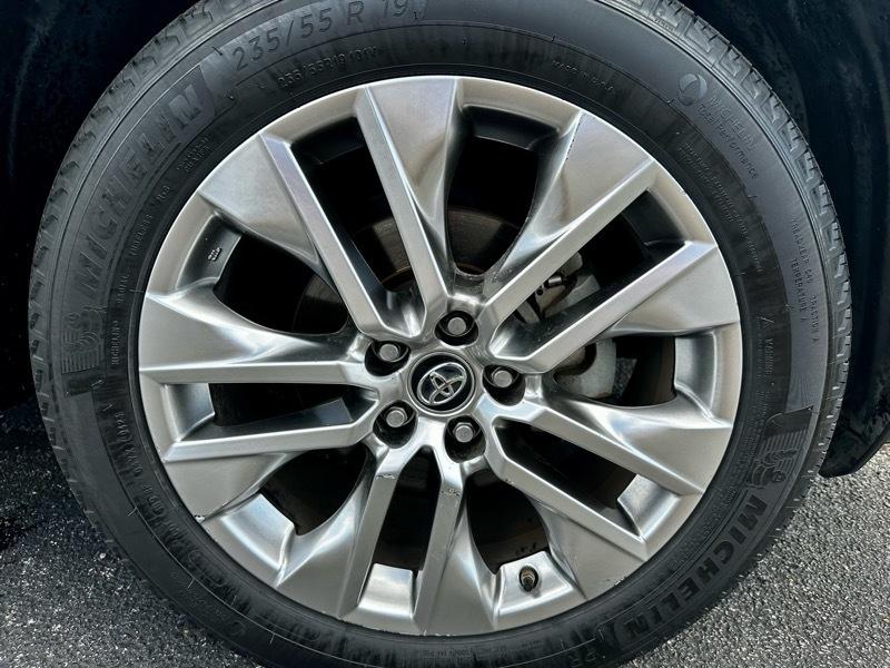 2019 Toyota RAV4 XLE Premium - Photo 29