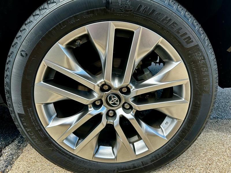 2019 Toyota RAV4 XLE Premium - Photo 31