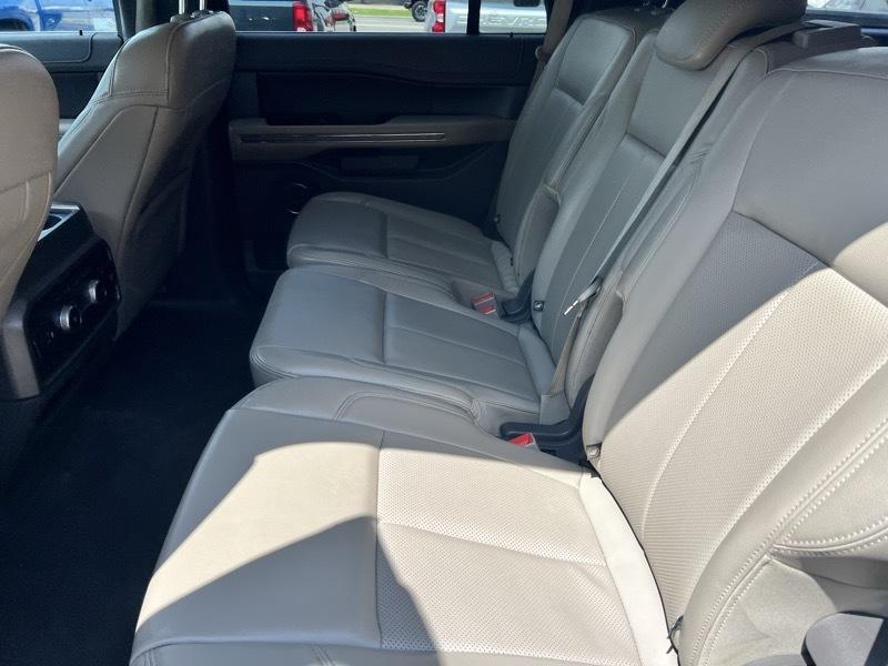 Ford Expedition XLT 2021