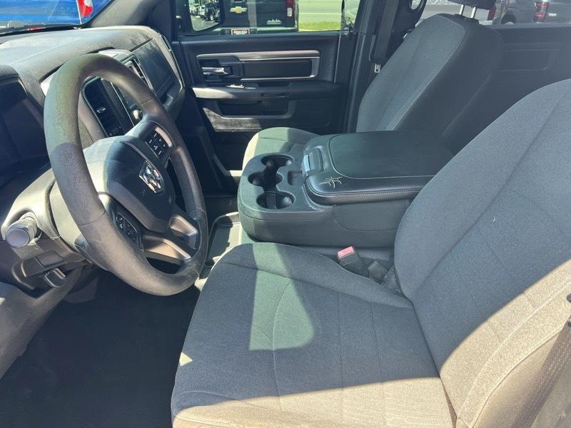 RAM 1500 Classic Warlock 4x4 Crew Cab 5'7" Box 2021