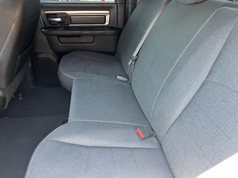 RAM 1500 Classic Warlock 4x4 Crew Cab 5'7" Box 2021