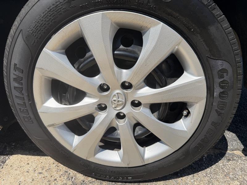Toyota Corolla LE 2023