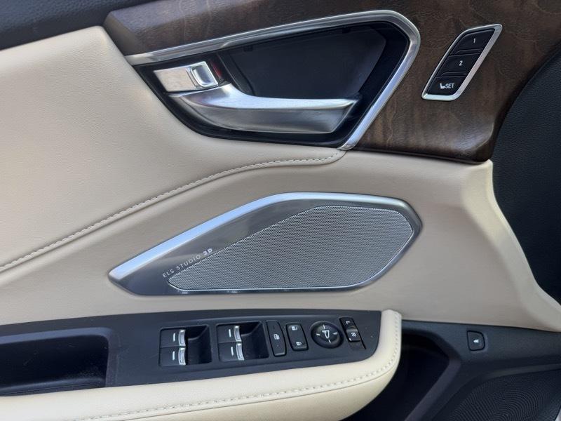 Acura RDX SH-AWD w/Advance Package 2019