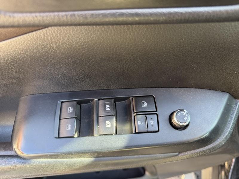 Toyota Highlander SE FWD V6 2019