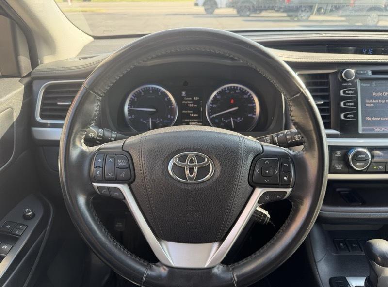 Toyota Highlander SE FWD V6 2019