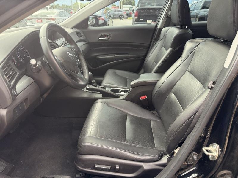 Acura ILX 8-Spd AT w/ Premium Package 2016