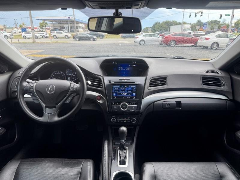Acura ILX 8-Spd AT w/ Premium Package 2016