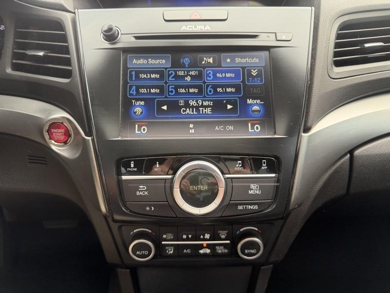 Acura ILX 8-Spd AT w/ Premium Package 2016