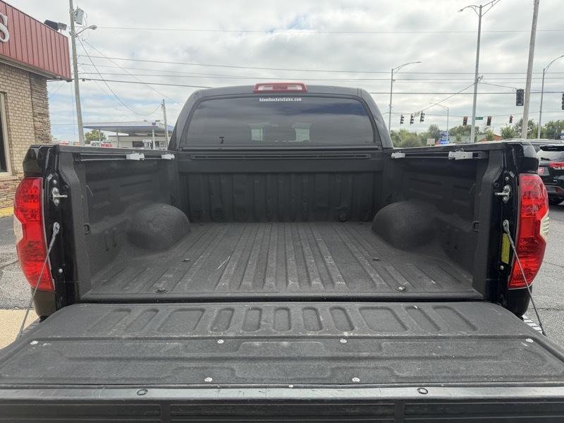 Toyota Tundra Platinum CrewMax 5.7L 4WD 2019