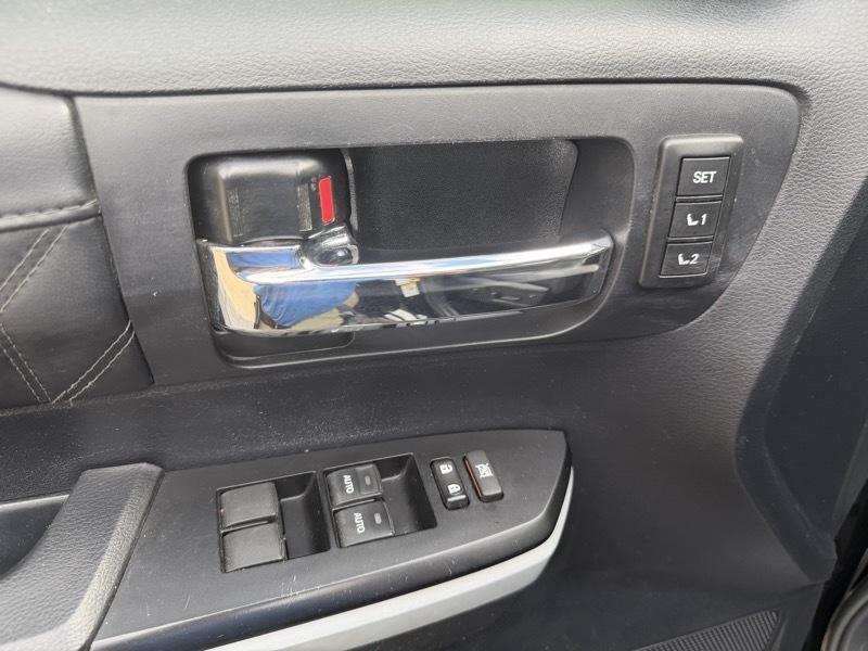 Toyota Tundra Platinum CrewMax 5.7L 4WD 2019
