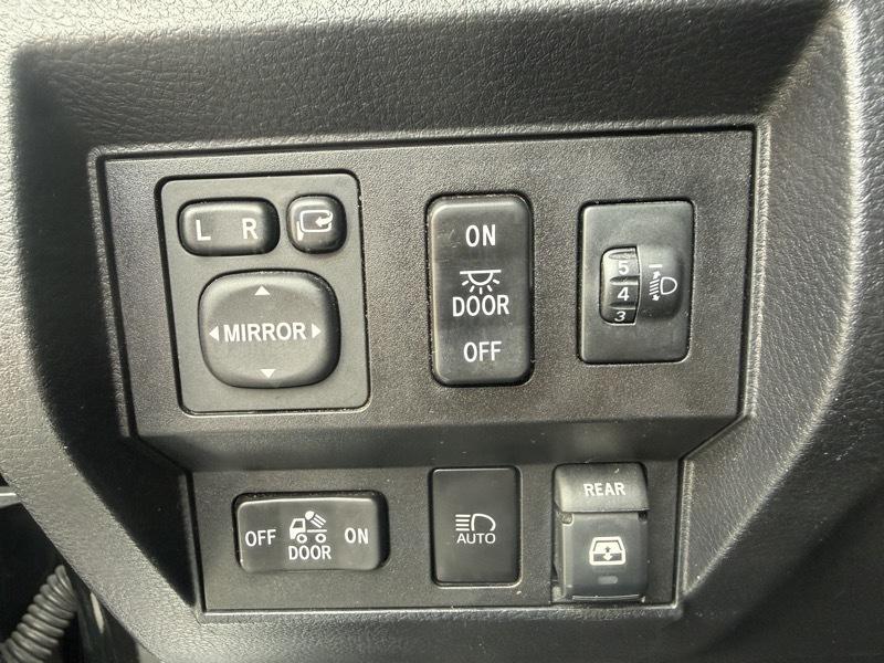 Toyota Tundra Platinum CrewMax 5.7L 4WD 2019