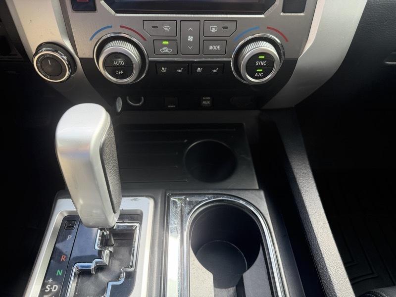 Toyota Tundra Platinum CrewMax 5.7L 4WD 2019