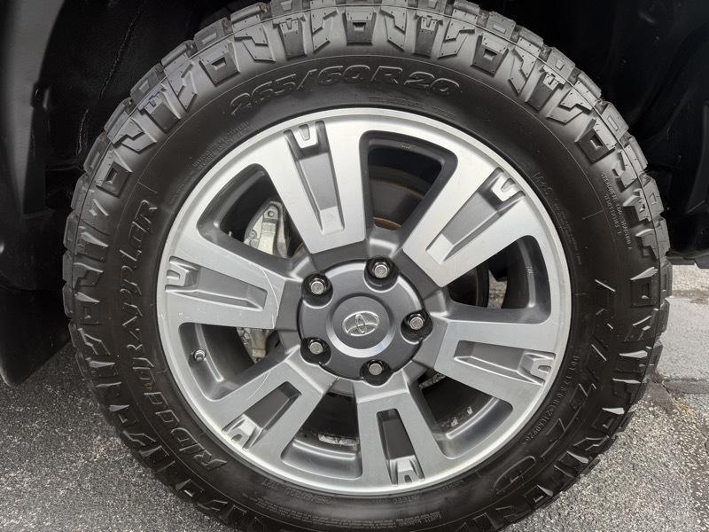Toyota Tundra Platinum CrewMax 5.7L 4WD 2019