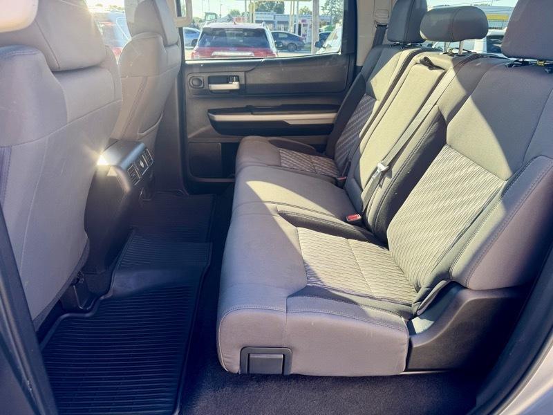 Toyota Tundra SR5 5.7L V8 FFV CrewMax 4WD 2019