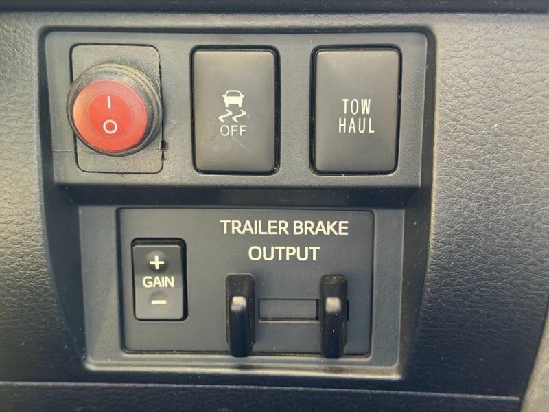 Toyota Tundra SR5 5.7L V8 FFV CrewMax 4WD 2019