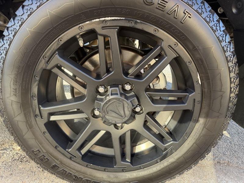 Toyota Tundra SR5 5.7L V8 FFV CrewMax 4WD 2019