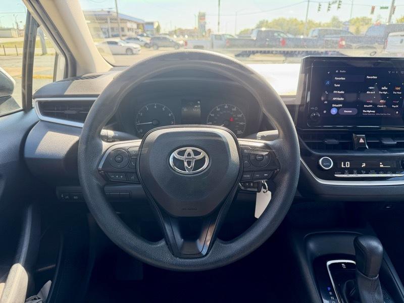 Toyota Corolla LE 2024