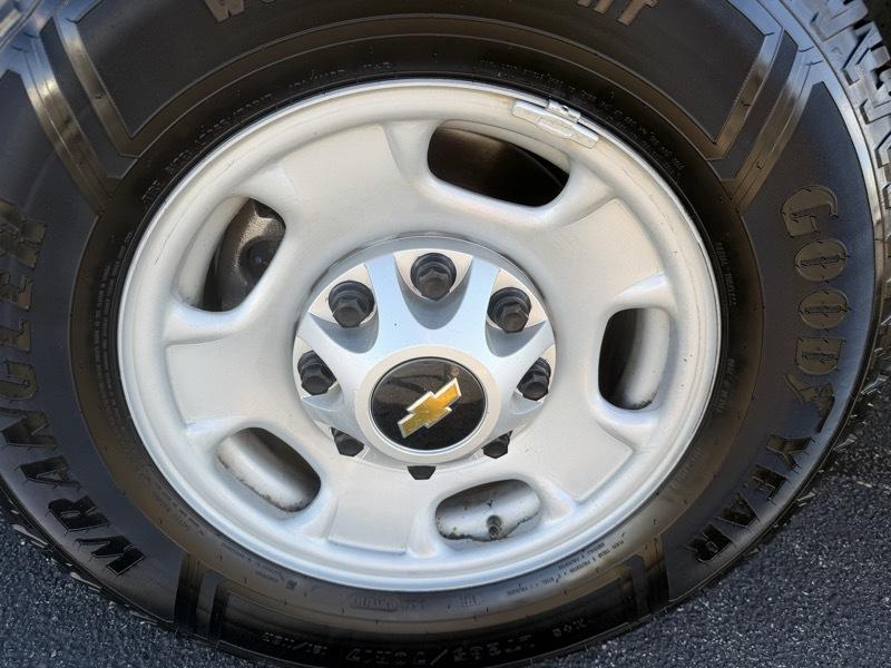 Chevrolet Silverado 2500HD Work Truck Crew Cab Short Box 4WD 2023