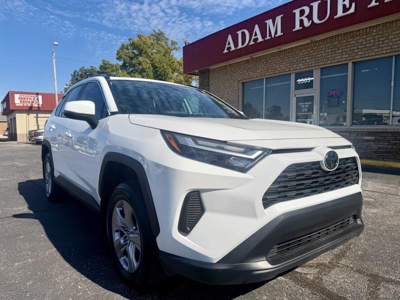 Toyota RAV4 XLE 2025