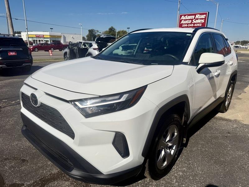 Toyota RAV4 XLE 2025