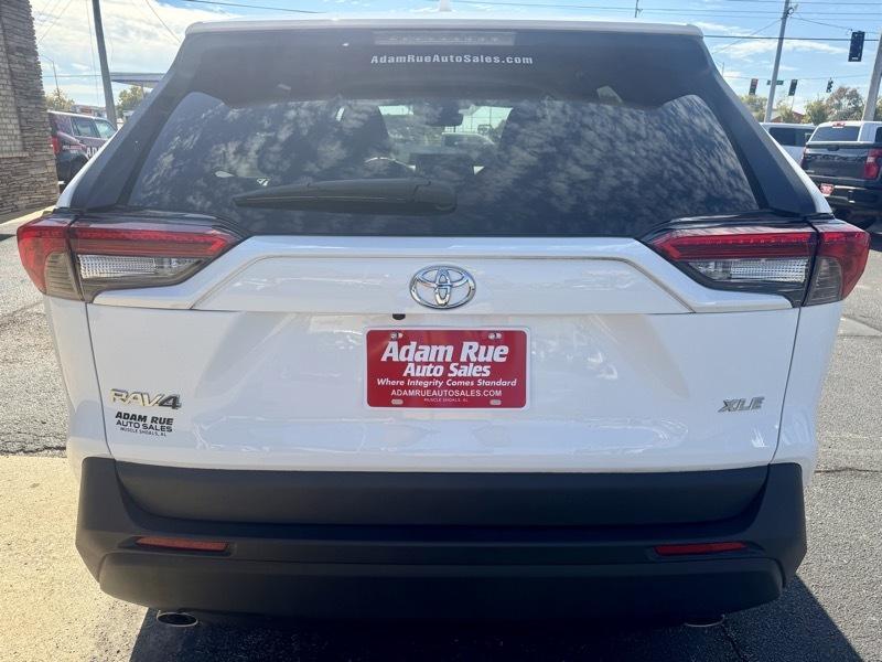 Toyota RAV4 XLE 2025