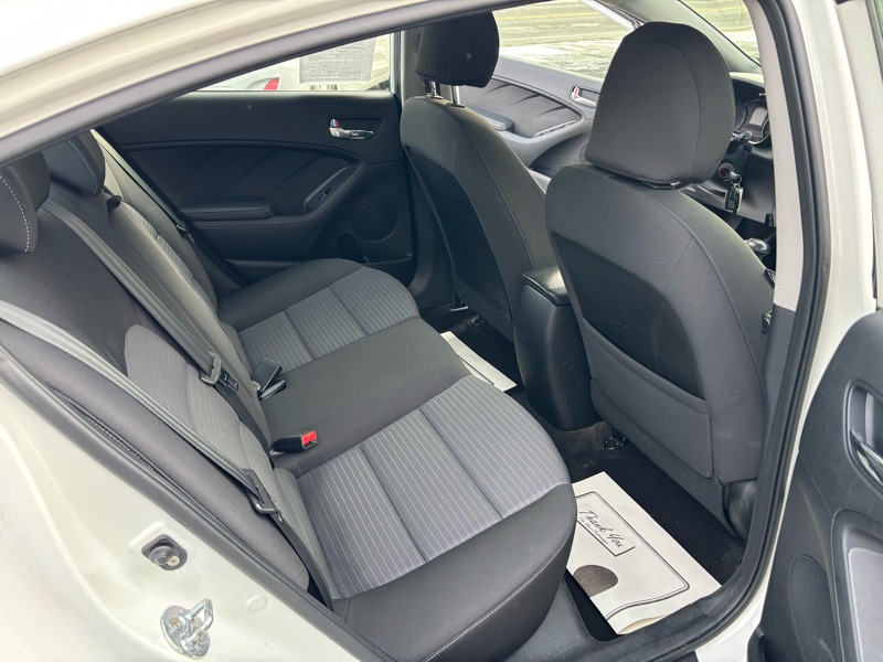 Kia Forte 4dr Sdn Auto LX 2016