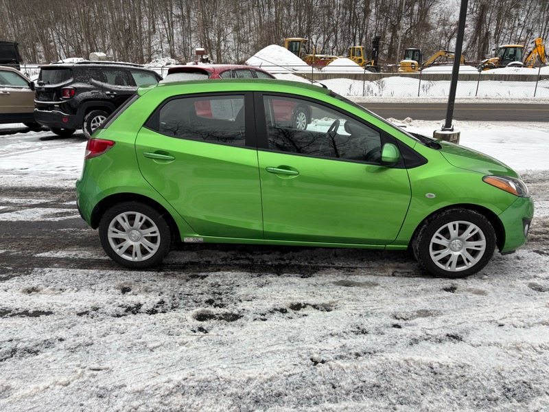 Mazda MAZDA2 Sport 2011