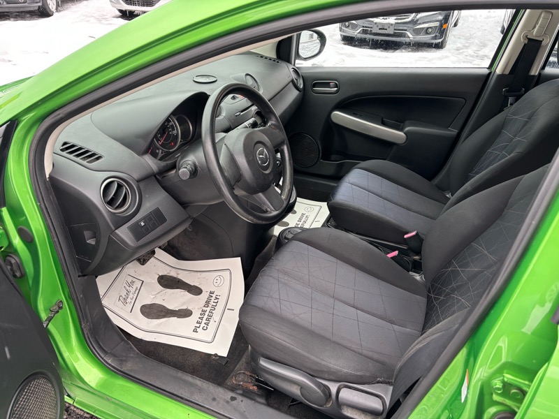 Mazda MAZDA2 Sport 2011