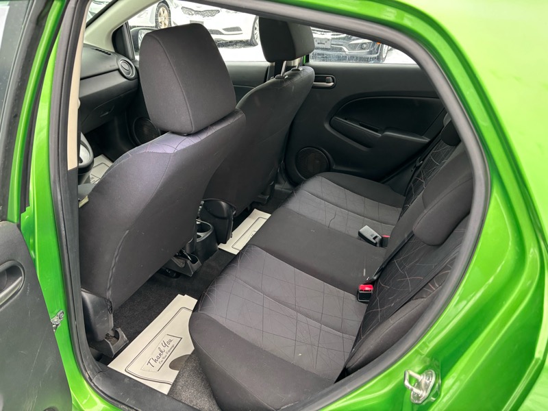 Mazda MAZDA2 Sport 2011