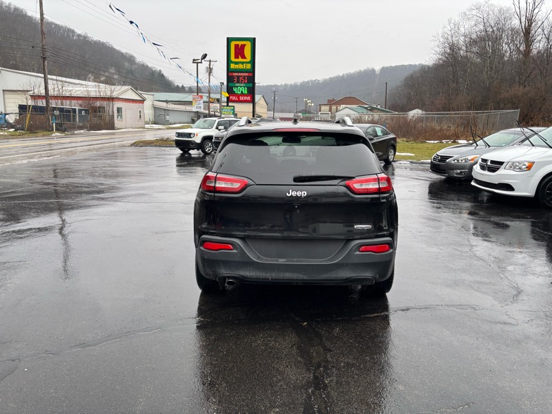 Jeep Cherokee Latitude FWD 2015