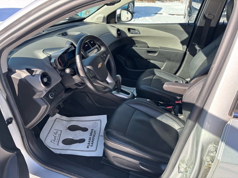 Chevrolet Sonic LTZ Auto Sedan 2015