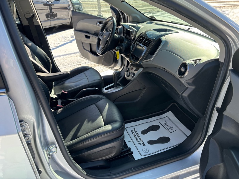 Chevrolet Sonic LTZ Auto Sedan 2015