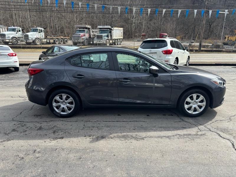 Mazda MAZDA3 i Sport MT 4-Door 2016