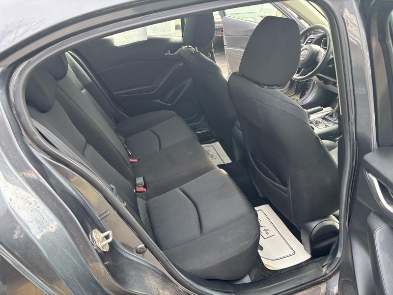 Mazda MAZDA3 i Sport MT 4-Door 2016