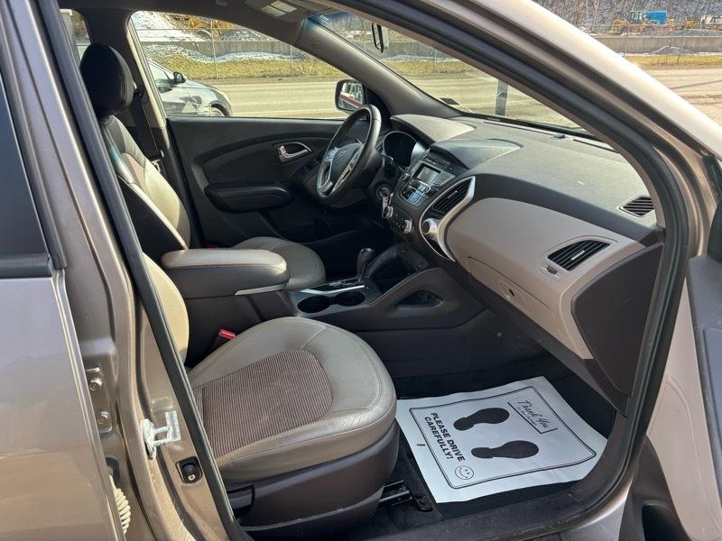 Hyundai Tucson Limited 2WD 2013