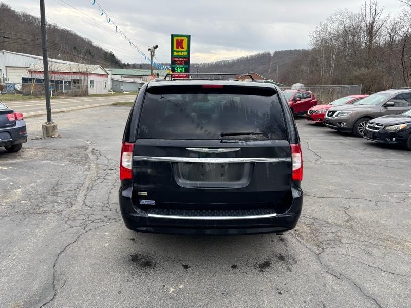 Chrysler Town & Country Touring 2016