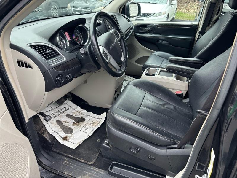 Chrysler Town & Country Touring 2016