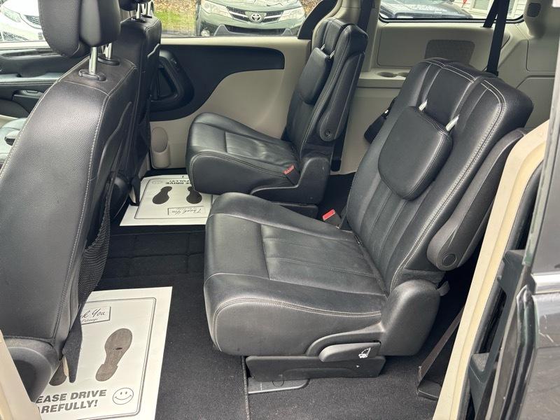 Chrysler Town & Country Touring 2016