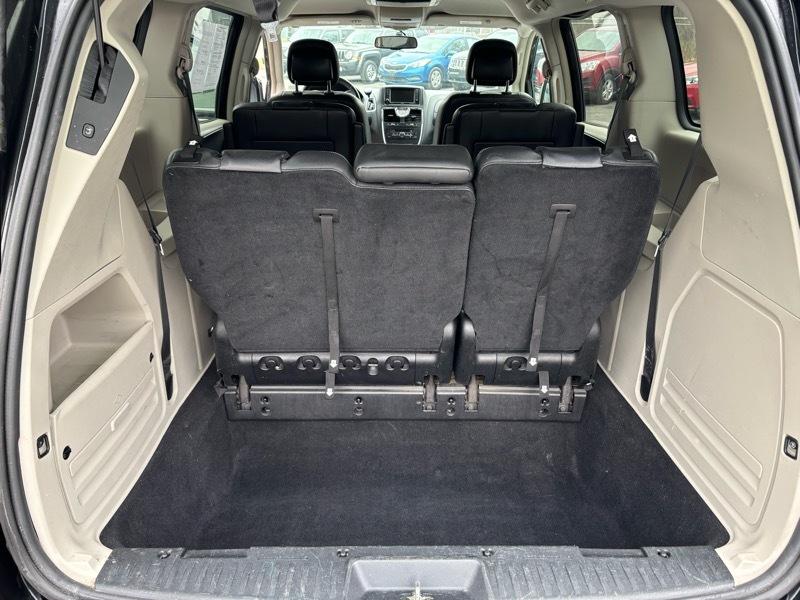 Chrysler Town & Country Touring 2016