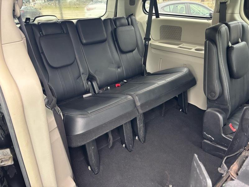 Chrysler Town & Country Touring 2016