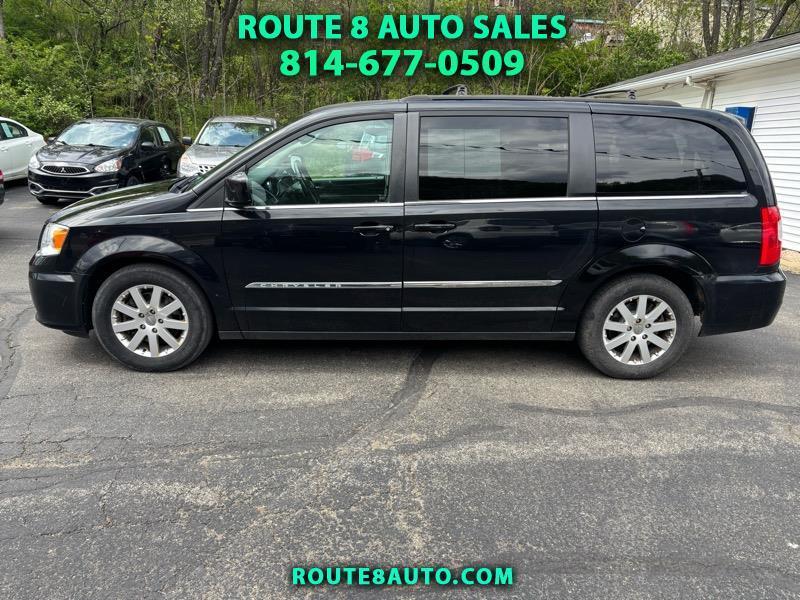 2016 Chrysler Town & Country Touring