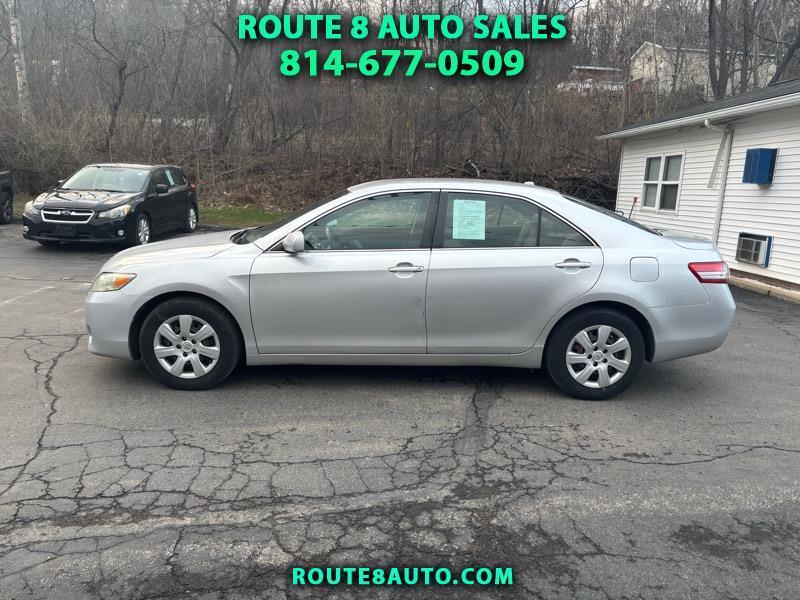 2011 Toyota Camry Base 6-Spd AT