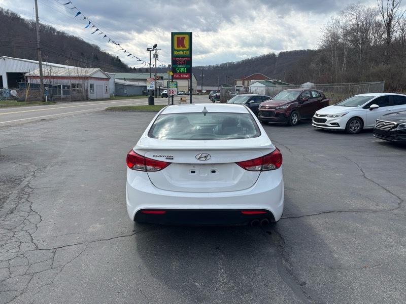 Hyundai Elantra GS Coupe A/T 2013