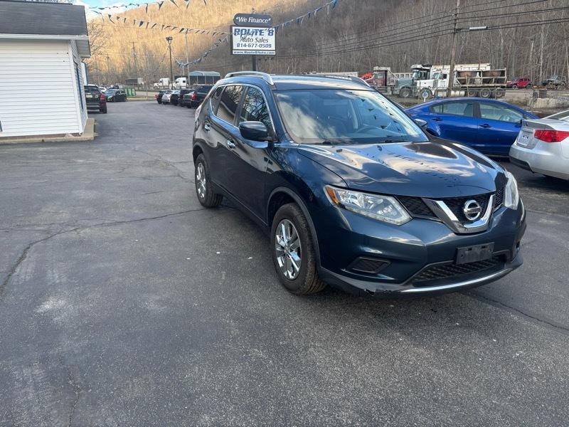 Nissan Rogue SV 4D SUV AWD 2016