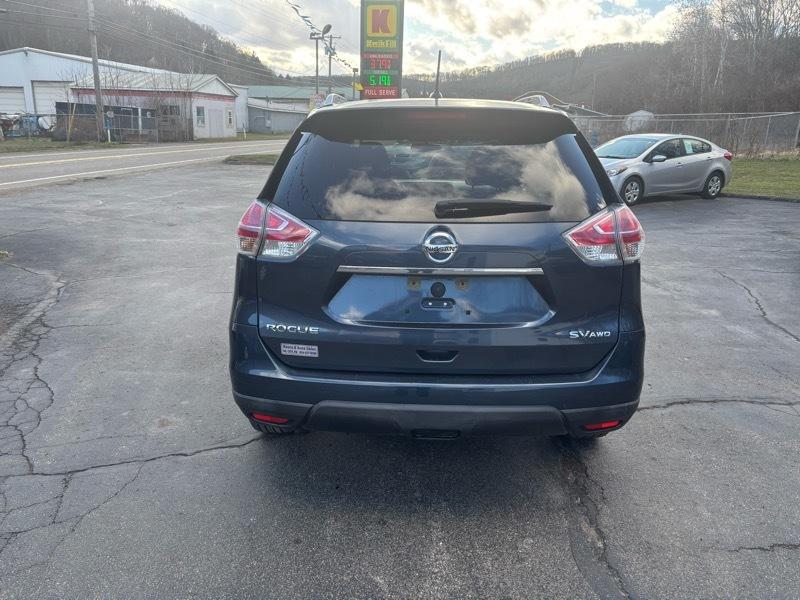 Nissan Rogue SV 4D SUV AWD 2016