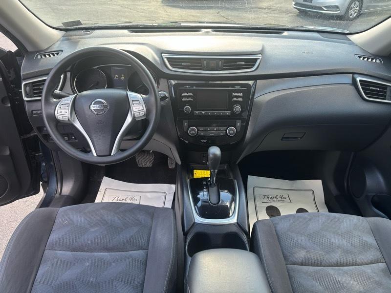 Nissan Rogue SV 4D SUV AWD 2016